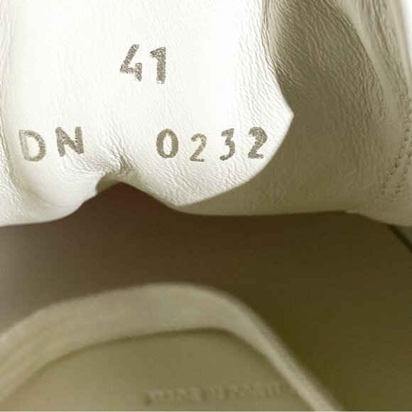 GIVENCHY City Sport logo-detailed leather sneakers in White and Blue - Picture 8 of 10